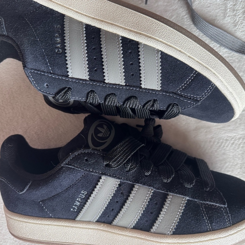 Adidas Campus 00s men’s 10 Black and Gray Sneakers NWT no box